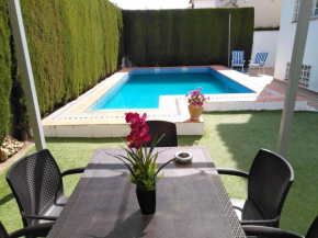 Welcoming Chalet in Cúllar Vega with Private Pool, Cúllar Vega